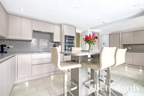 35 Dawson Drive, Rainham, RM13 7ED