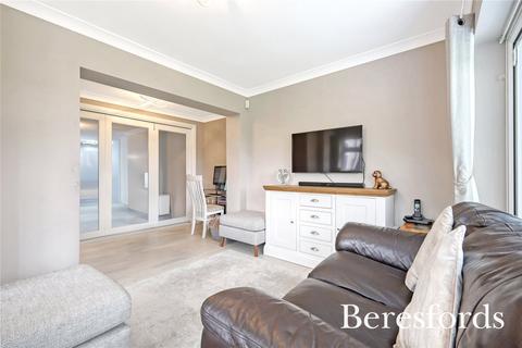 35 Dawson Drive, Rainham, RM13 7ED