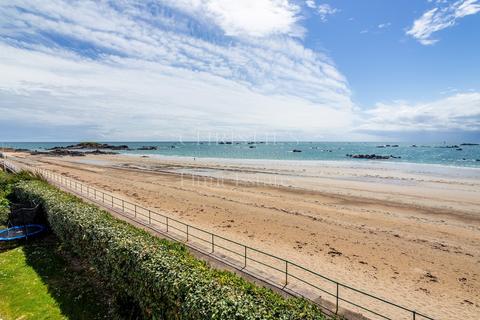 3 bedroom detached house for sale, La Grande Route De La Cote, St. Clement, Jersey. JE2 6FS