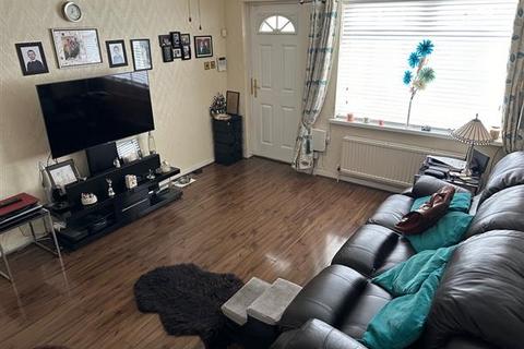 11 Bannatyne Close, Manchester, M40 3TD