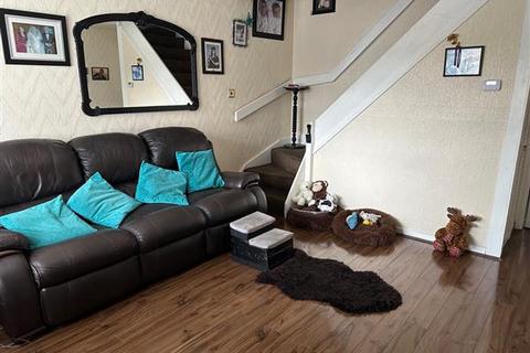 11 Bannatyne Close, Manchester, M40 3TD