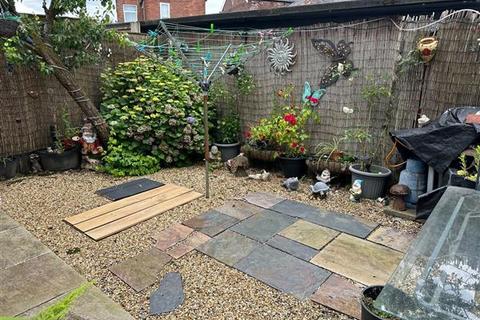 11 Bannatyne Close, Manchester, M40 3TD