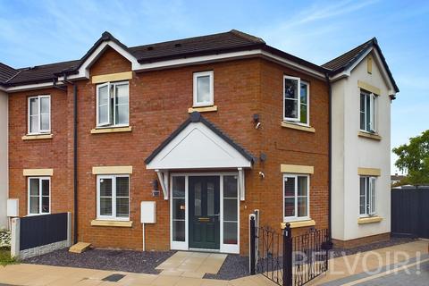 3 bedroom end of terrace house for sale, Marshbrook Way, Telford TF2