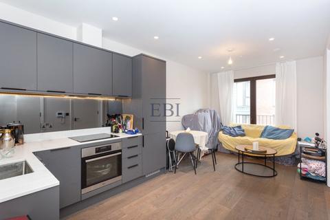 1 bedroom apartment to rent, Dock East Apartments, 2 Selsdon Way, Greater London, E14