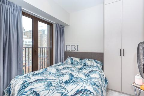 1 bedroom apartment to rent, Dock East Apartments, 2 Selsdon Way, Greater London, E14