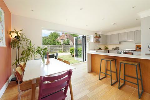 4 bedroom end of terrace house for sale, Folly Farm Gardens, Canterbury