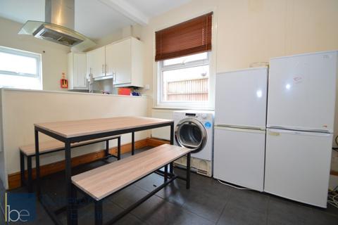 1 bedroom in a house share to rent, Victoria Street, Newark