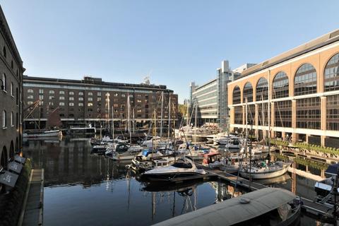 Flat 6, Ivory House East Smithfield, London, E1W 1AT