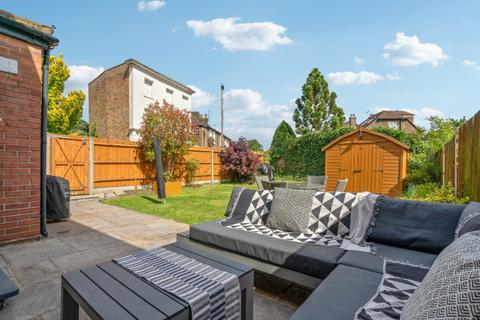 32 Montague Road, Uxbridge, UB8 1QL