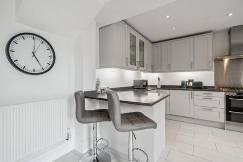 32 Montague Road, Uxbridge, UB8 1QL