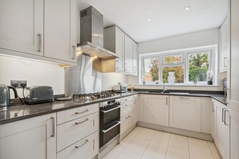 32 Montague Road, Uxbridge, UB8 1QL