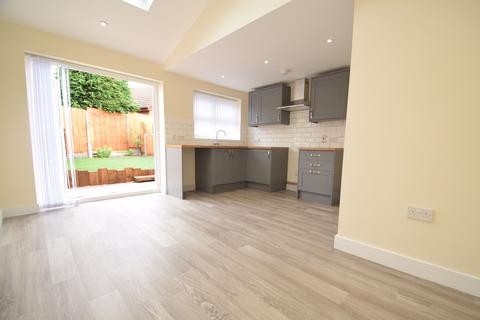 2 bedroom semi-detached house to rent, Providence Road, Bromsgrove, Worcestershire, B61
