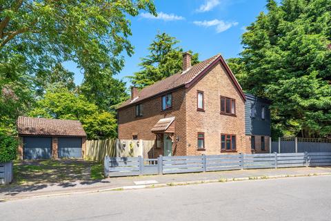 5 bedroom detached house for sale, Bracecamp Close, Ormesby