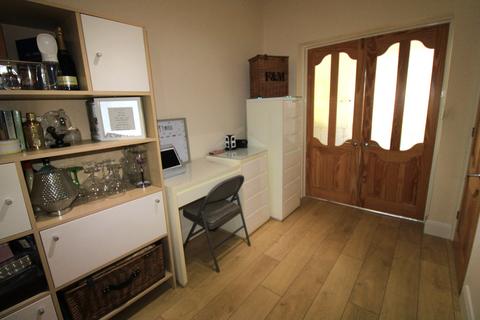 163 Corbets Tey Road, Upminster, RM14 2AX