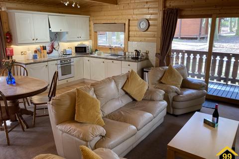 2 bedroom lodge for sale, Kenwick Woods, Louth, Lincolnshire, LN11