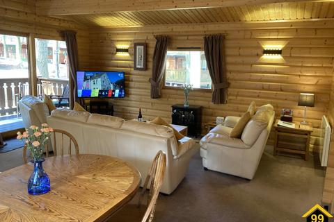 2 bedroom lodge for sale, Kenwick Woods, Louth, Lincolnshire, LN11