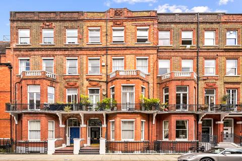 2 bedroom flat for sale, Rosary Gardens, London