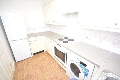 2 bedroom apartment to rent, Parkinson Drive, CM1