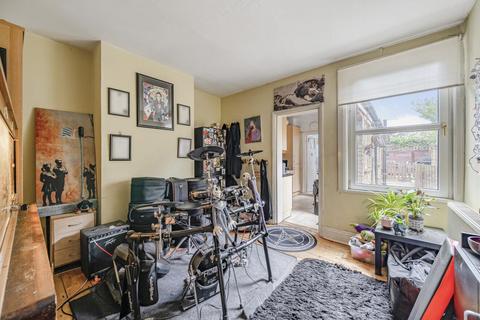 22 Willoughby Road, Kingston Upon Thames, KT2 6LJ