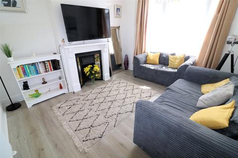 106 Horsa Road, Erith, DA8 1HE