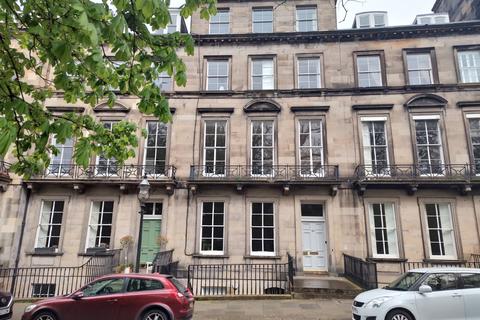 3 bedroom flat to rent, Clarendon Crescent, Edinburgh, Midlothian, EH4