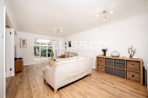 4 bedroom semi-detached house for sale, Sebergham Grove, Mill Hill, London, NW7