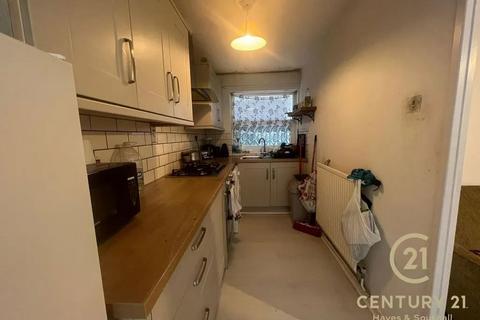 1 bedroom flat for sale, Damsonwood Road, Southall, ,, UB2 4RN