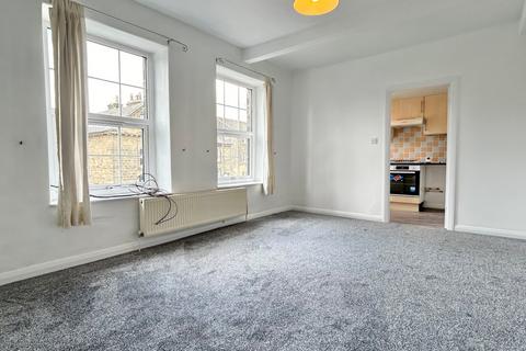 1 bedroom flat to rent, Main Street, Burley in Wharfedale, Ilkley, LS29