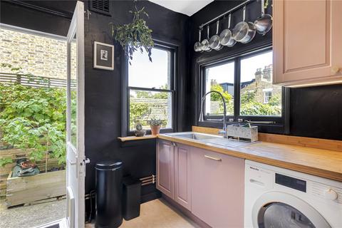 1 bedroom apartment for sale, Limesford Road, London, SE15