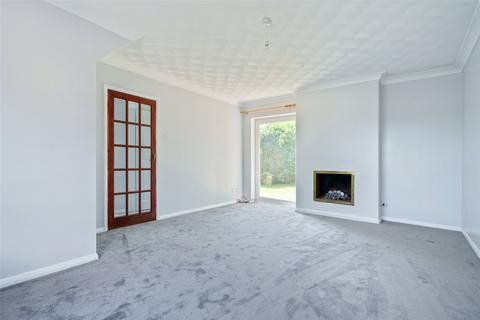 3 bedroom detached house to rent, Sandhurst, Berkshire GU47