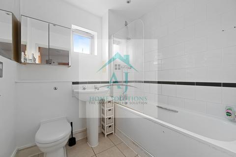 2 bedroom flat to rent, Lime Court, Tranquil Lane, Harrow, Greater London