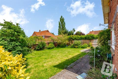 4 bedroom detached house for sale, White Tree Court, South Woodham Ferrers, Chelmsford, Essex, CM3