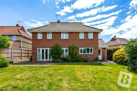 4 bedroom detached house for sale, White Tree Court, South Woodham Ferrers, Chelmsford, Essex, CM3