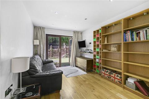 33 Beaumont Place, Isleworth, TW7 7LB
