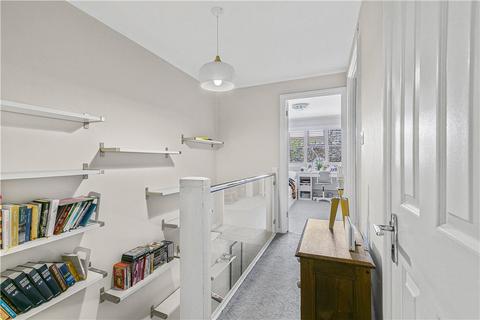33 Beaumont Place, Isleworth, TW7 7LB