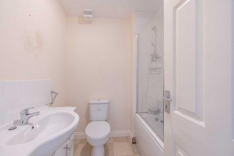 3 bedroom terraced house for sale, Uxbridge Road, Slough SL2