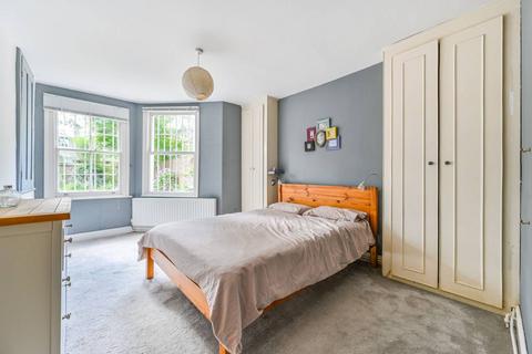 2 bedroom flat for sale, Bromfelde Road, Clapham North, London, SW4