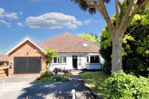 6 bedroom detached bungalow for sale, Danedale Avenue, Minster on Sea