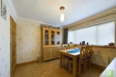 3 bedroom link detached house for sale, Holmewood Close, Wokingham, Berkshire, RG41