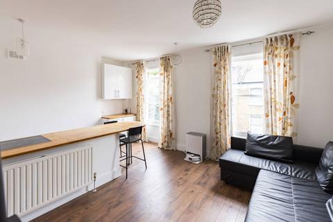 1 bedroom flat for sale, Hornsey Road, Islington, London, N19