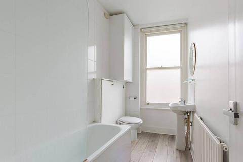 1 bedroom flat for sale, Hornsey Road, Islington, London, N19