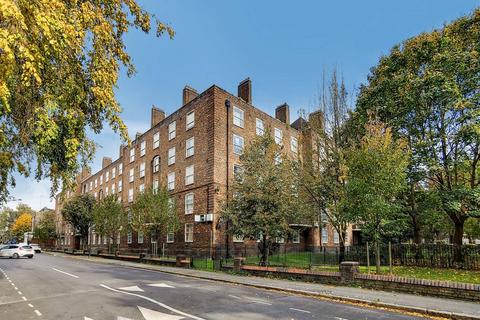 3 bedroom flat for sale, Falmouth Road, Elephant and Castle, London, SE1