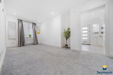 Flat 3, 1 Orchard Road, Onslow Village, Guildford, GU2 7QY