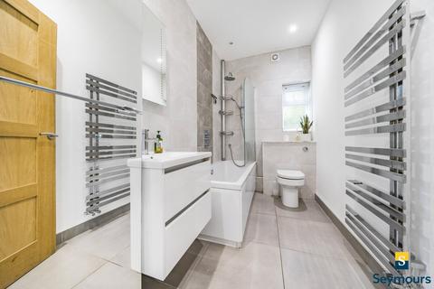Flat 3, 1 Orchard Road, Onslow Village, Guildford, GU2 7QY