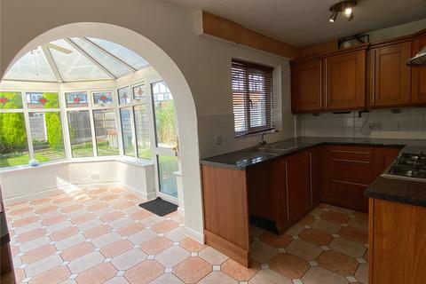 15 Clitheroe Close, Heywood, OL10 4XF
