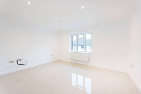 2 bedroom flat to rent, Perryn Road, East Acton, London, W3