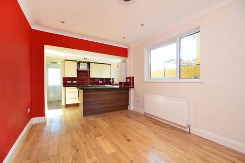 2 bedroom flat for sale, Disraeli Road, Forest Gate, London, E7