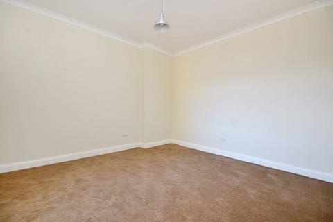 2 bedroom flat for sale, Disraeli Road, Forest Gate, London, E7