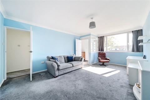 8 Mountbatten Place, Kings Worthy, Winchester, SO23 7PL