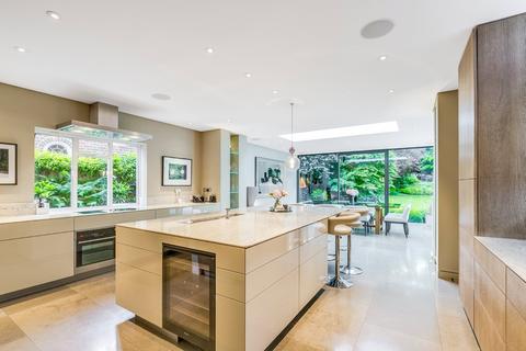 5 bedroom detached house for sale, Stormont Road, Kenwood